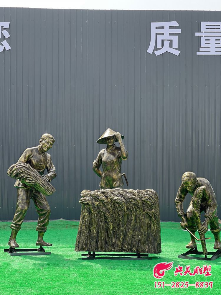收麦子-玻璃钢仿铜农耕割麦子劳动人物雕塑图片