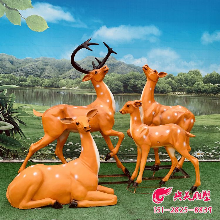 仿真梅花鹿雕塑-玻璃钢彩绘仿真动物之梅花鹿雕塑图片