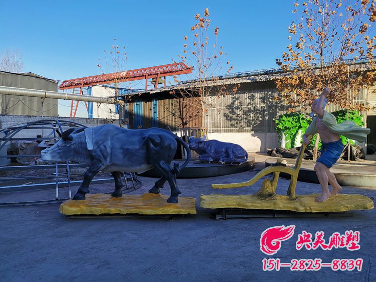 耕地人物牛雕塑-玻璃钢彩绘农耕人物耕地情景雕塑图片