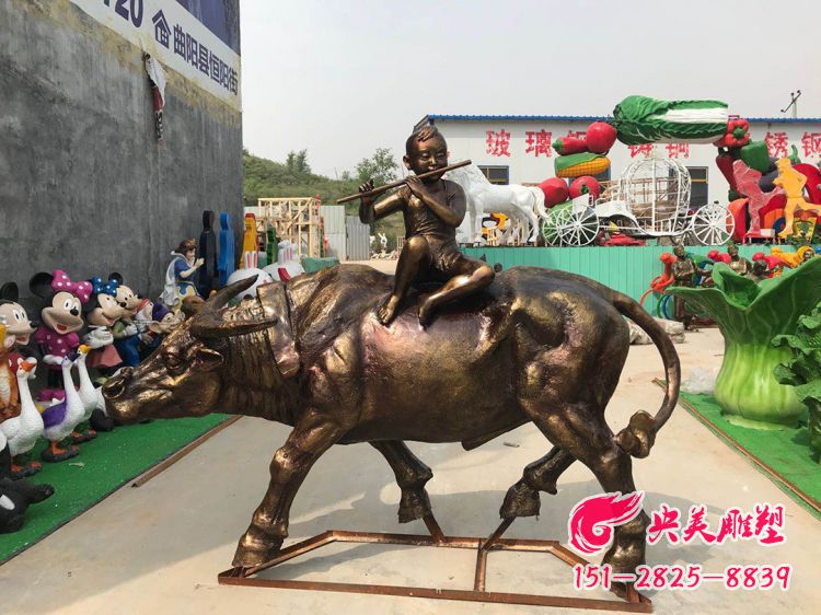 牧童骑牛雕塑-玻璃钢仿铜民俗生火骑牛牧童雕塑图片 牧童骑牛雕塑-玻璃钢仿铜民俗生火骑牛牧童雕塑图片