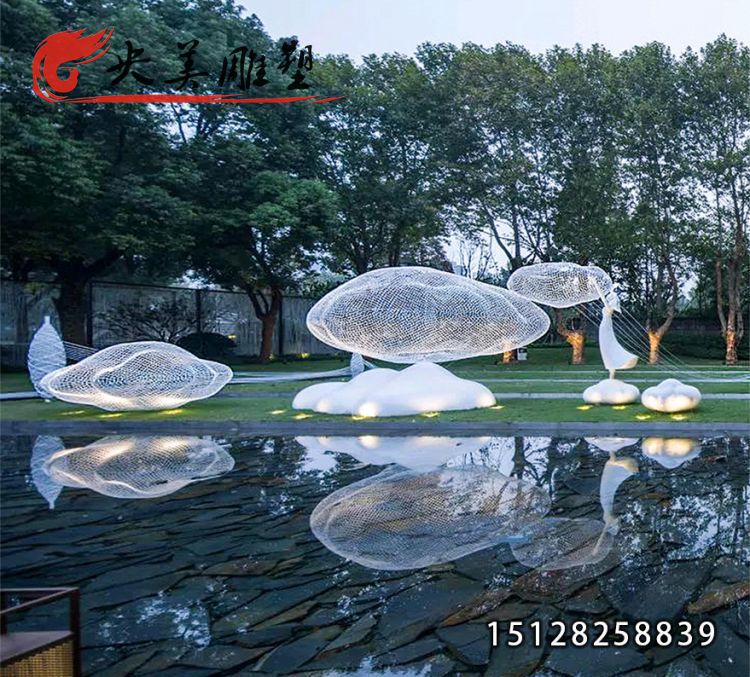 不锈钢镂空云朵-户外发光雕塑景观庭院商场美陈模型图片 不锈钢镂空云朵-户外发光雕塑景观庭院商场美陈模型图片