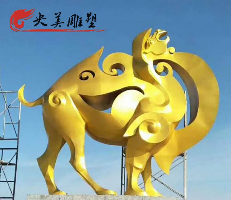 广场不锈钢抽象喷漆骆驼雕塑图片 广场不锈钢抽象喷漆骆驼雕塑图片