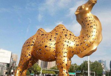 城市街道广场不锈钢镂空鎏金骆驼雕塑