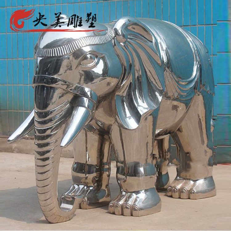 城市广场不锈钢镜面大象雕塑图片 城市广场不锈钢镜面大象雕塑图片