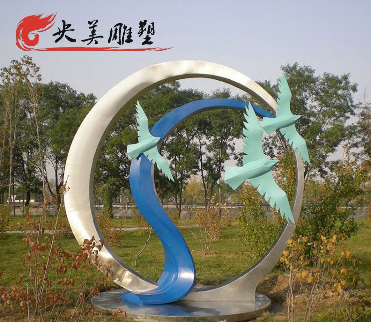 不锈钢园林圆环鸽子雕塑图片 不锈钢园林圆环鸽子雕塑图片