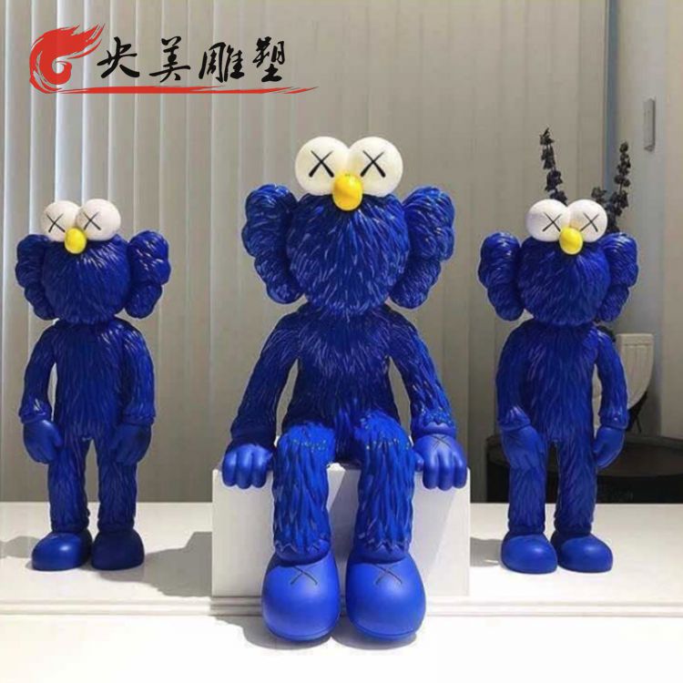 商场玻璃钢潮品蓝色芝麻街摆件图片 商场玻璃钢潮品蓝色芝麻街摆件图片