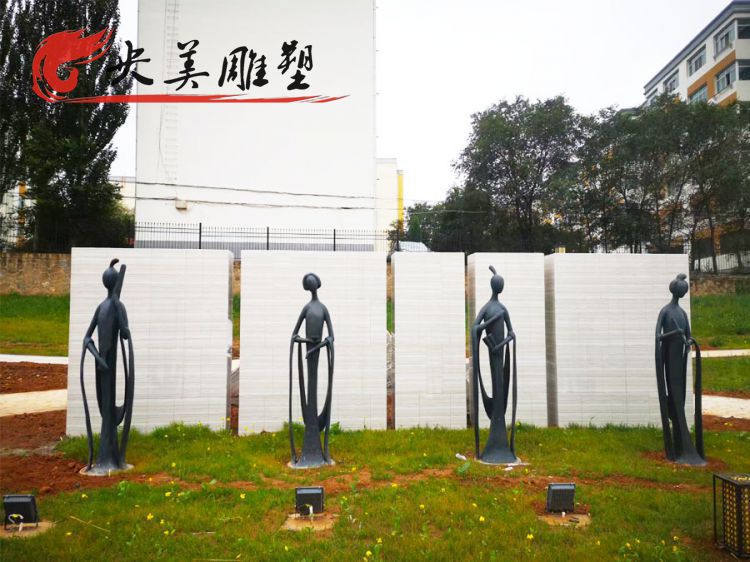 园林绿地摆放青铜抽象美女人物雕塑图片 园林绿地摆放青铜抽象美女人物雕塑图片