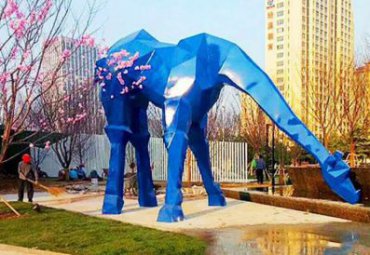 公园大型玻璃钢切面长颈鹿雕塑