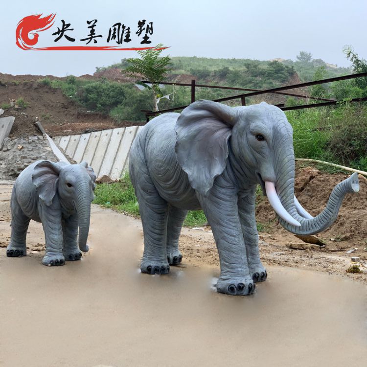 园林绿地摆放玻璃钢仿真母子大象雕塑图片 园林绿地摆放玻璃钢仿真母子大象雕塑图片