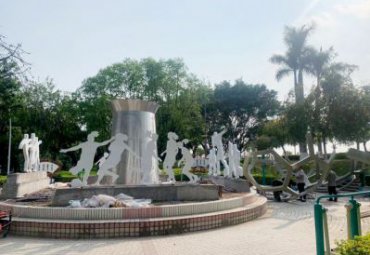 公园不锈钢运动抽象剪影人物雕塑
