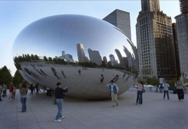 广场摆放大型不锈钢镜面圆球雕塑