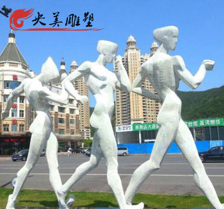 城市广场摆放不锈钢抽象竞走运动人物雕塑图片