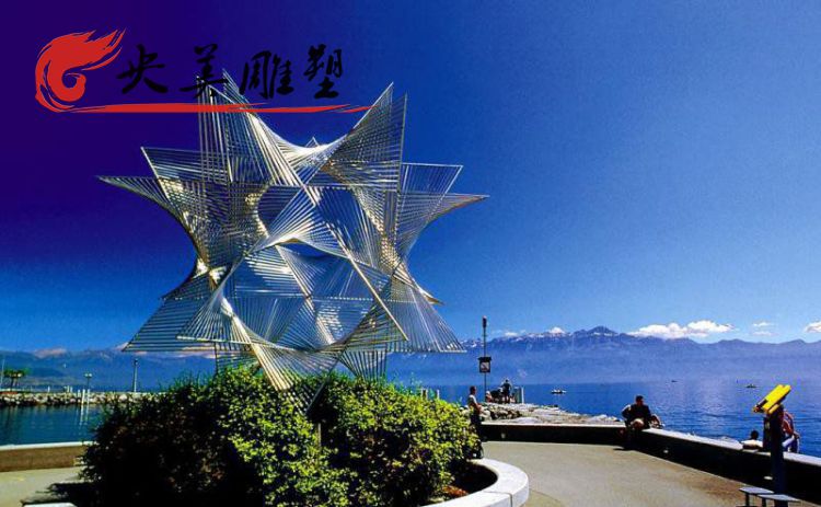 广场摆放不锈钢抽象镂空异形雕塑图片 广场摆放不锈钢抽象镂空异形雕塑图片