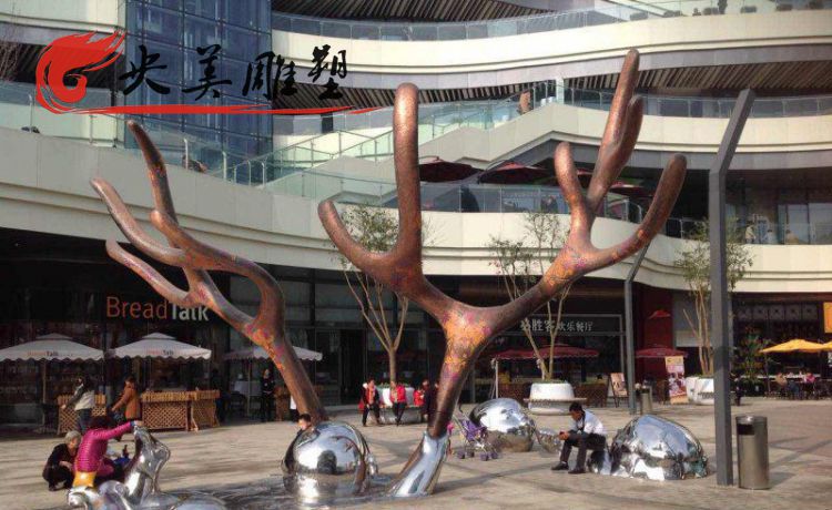 广场大型不锈钢仿铜抽象树枝雕塑图片 广场大型不锈钢仿铜抽象树枝雕塑图片