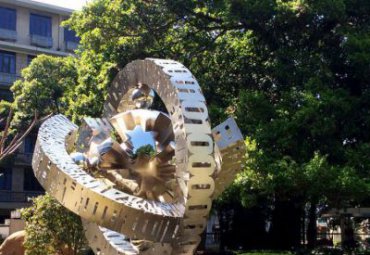 公园摆放不锈钢抽象镂空数字雕塑