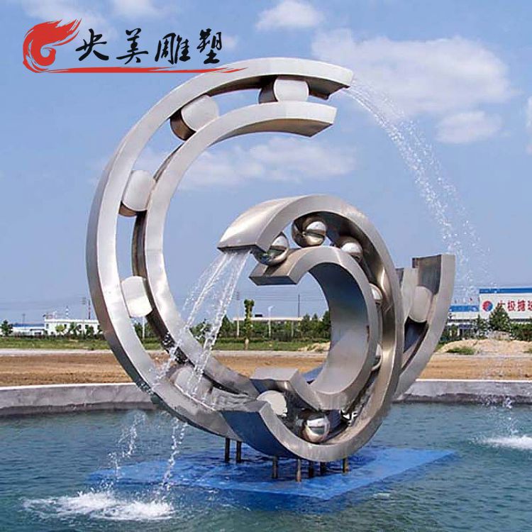广场不锈钢圆环喷泉雕塑图片 广场不锈钢圆环喷泉雕塑图片
