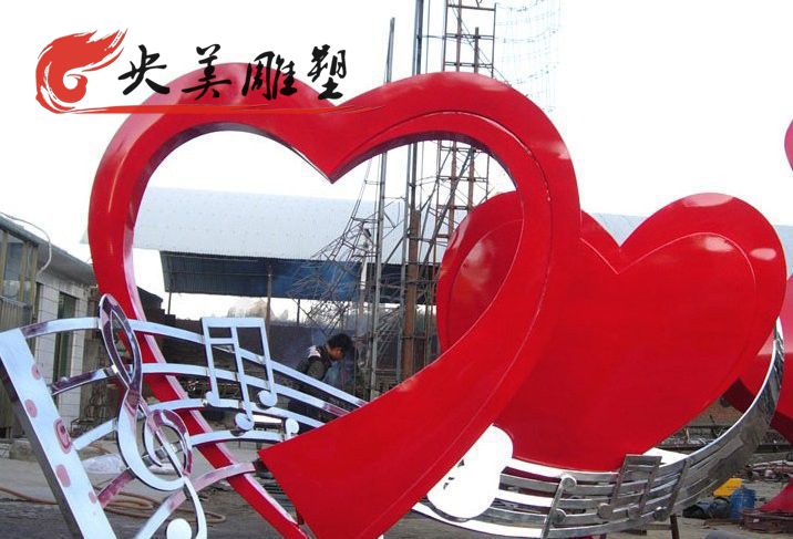 广场创意音符玻璃钢爱心景观雕塑图片 广场创意音符玻璃钢爱心景观雕塑图片