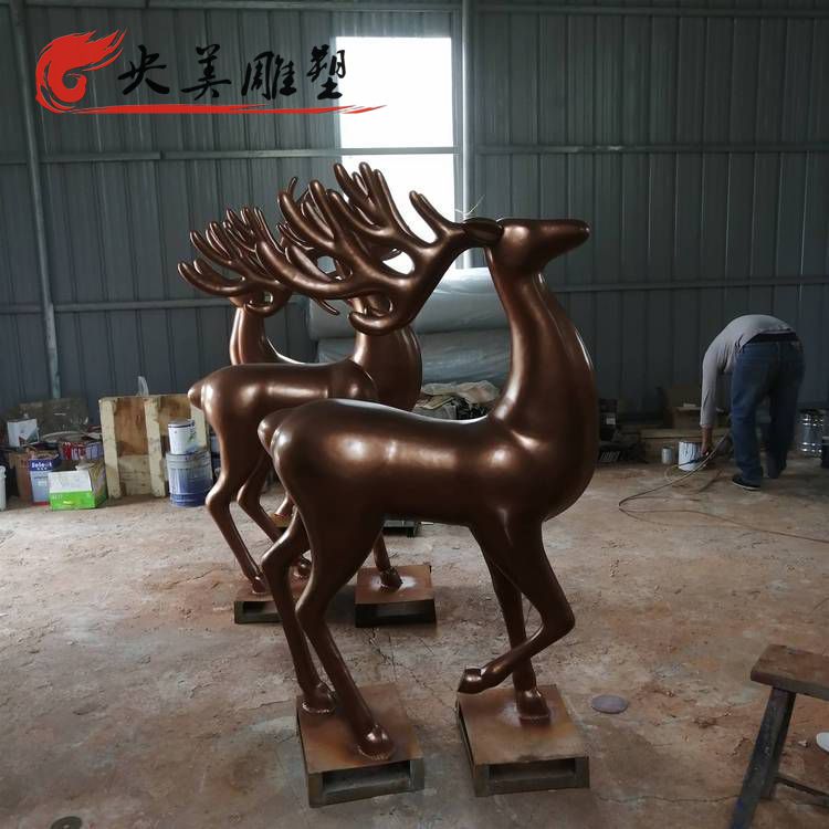 玻璃钢仿铜梅花鹿雕塑房产园林景观摆件图片 玻璃钢仿铜梅花鹿雕塑房产园林景观摆件图片