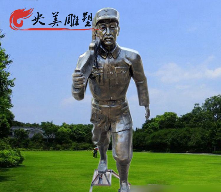 玻璃钢仿铜英雄人物八路军雕塑图片 玻璃钢仿铜英雄人物八路军雕塑图片