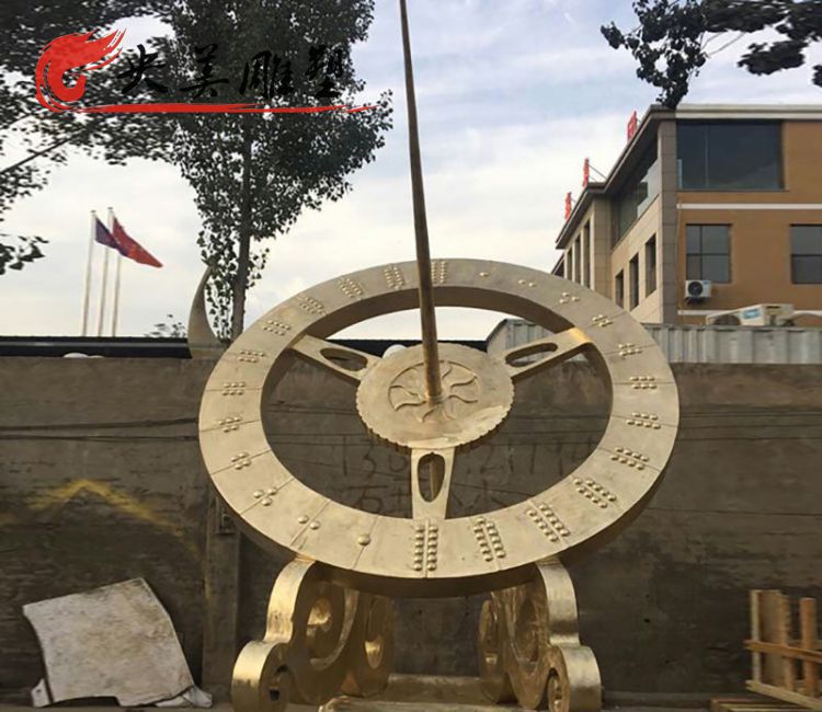 广场古代计时器不锈钢日晷雕塑图片 广场古代计时器不锈钢日晷雕塑图片