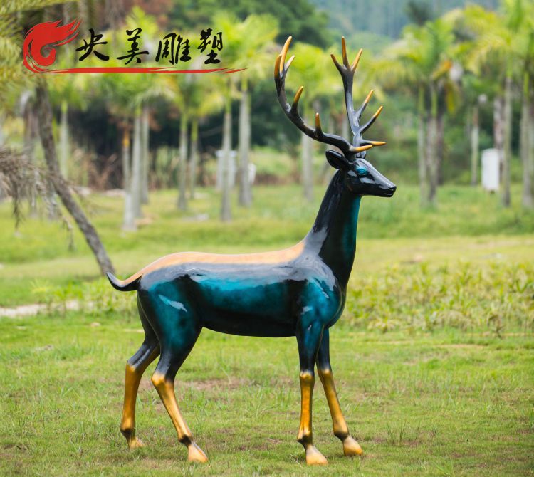 户外草坪玻璃钢抛光抽象动物梅花鹿雕塑图片 户外草坪玻璃钢抛光抽象动物梅花鹿雕塑图片