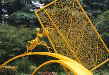 不锈钢创意喷漆螳螂动物公园景观雕塑