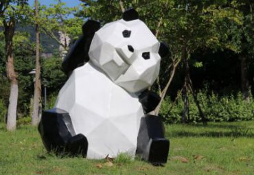 园林草坪玻璃钢几何抽象动物熊猫雕塑