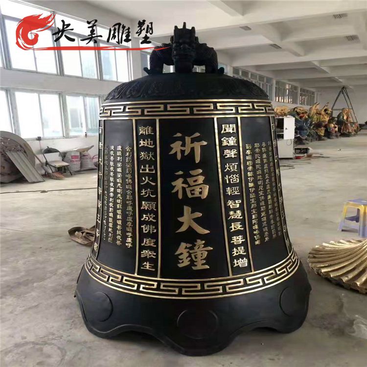 寺庙祈福大型玻璃钢仿铜吊钟雕塑图片 寺庙祈福大型玻璃钢仿铜吊钟雕塑图片