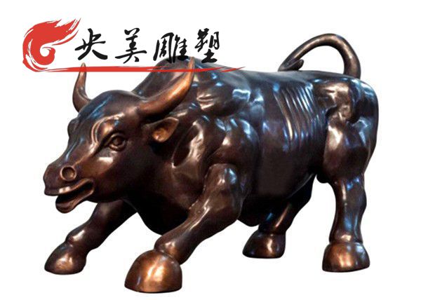 城市广场玻璃钢仿铜华尔街牛雕塑图片 城市广场玻璃钢仿铜华尔街牛雕塑图片