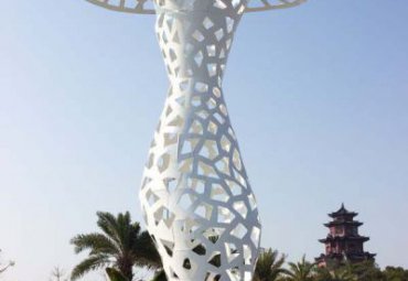 广场大型不锈钢镂空花瓶景观雕塑