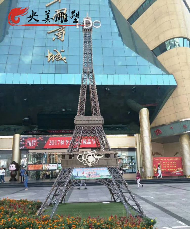 不锈钢商场户外摆放铁艺埃菲尔铁塔雕塑图片 不锈钢商场户外摆放铁艺埃菲尔铁塔雕塑图片