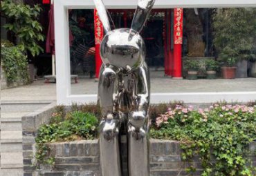 户外园林摆放镜面不锈钢坐姿抽象兔子雕塑 
