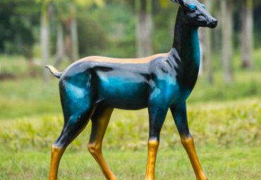 园林草坪玻璃钢抽象抛光梅花鹿母鹿雕塑
