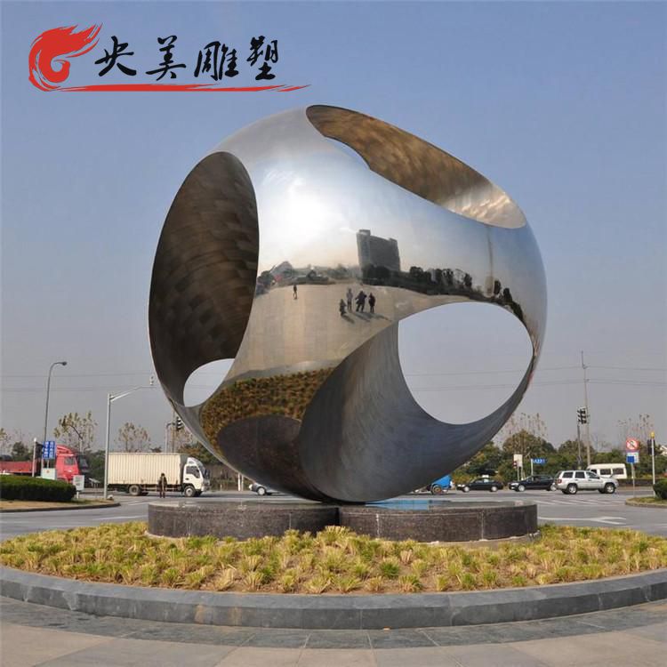 城市广场摆放大型不锈钢镜面镂空球体雕塑图片 城市广场摆放大型不锈钢镜面镂空球体雕塑图片