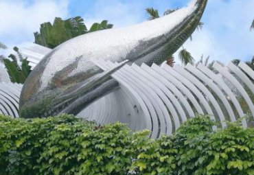 园林公园摆放不锈钢镂空创意鲸鱼雕塑