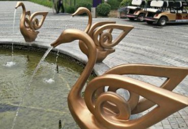 公园广场玻璃钢流水摆件抽象天鹅雕塑