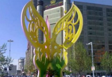 大型不锈钢镂空蝴蝶城市广场地标景观雕塑