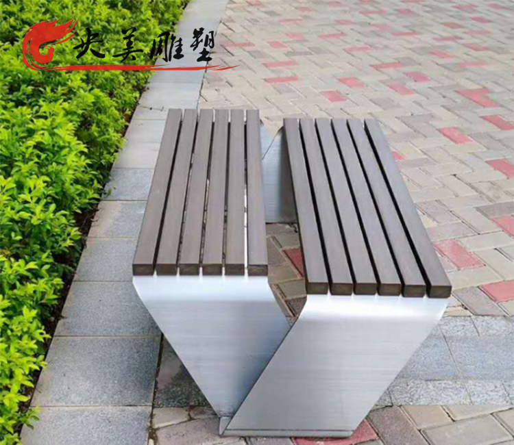公园创意不锈钢防腐木简易长椅雕塑图片