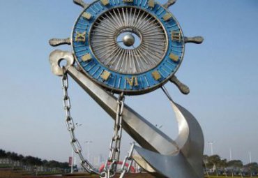 城市公园摆放不锈钢船锚船舵造型钟表标识景观雕塑
