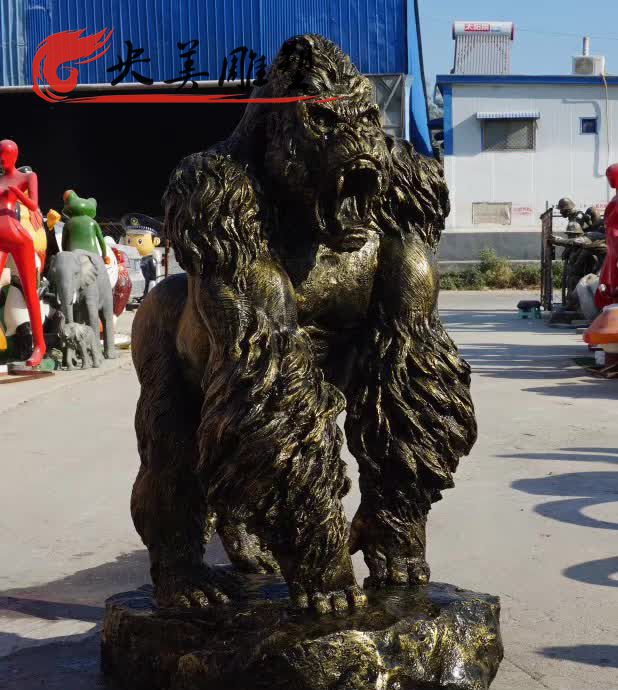 景区景点游乐场大型玻璃钢仿铜仿真大猩猩雕塑图片 景区景点游乐场大型玻璃钢仿铜仿真大猩猩雕塑图片