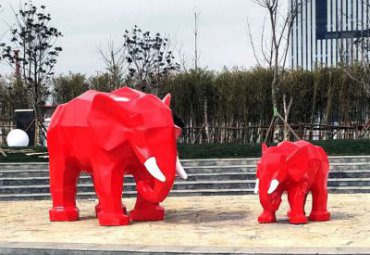 城市园林摆放玻璃钢几何大象母子景观雕塑