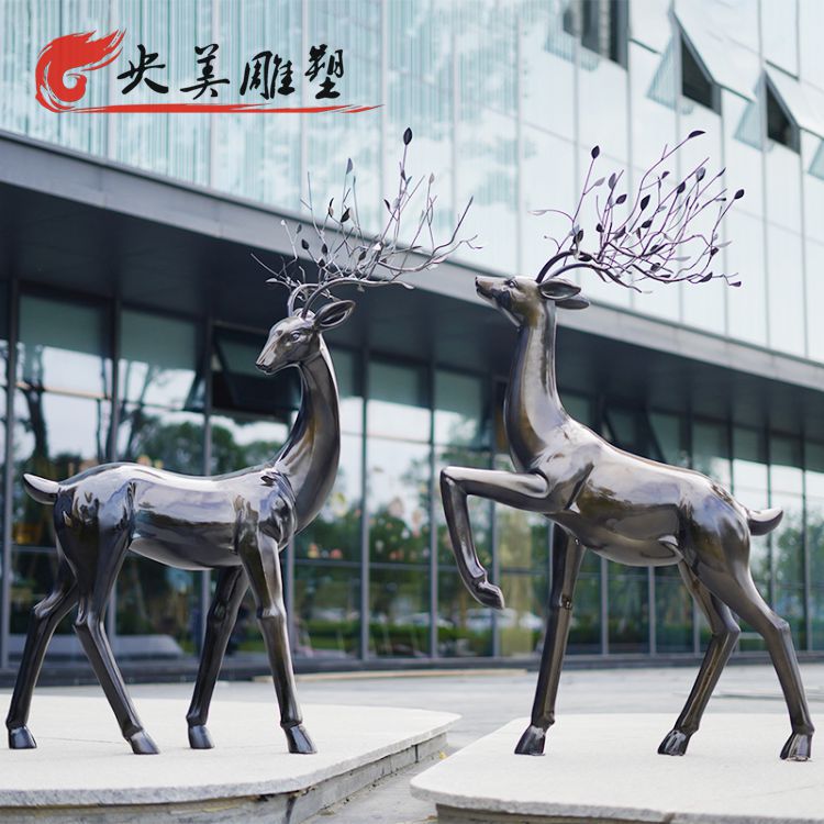 城市广场玻璃钢仿铜抽象梅花鹿装饰雕塑图片 城市广场玻璃钢仿铜抽象梅花鹿装饰雕塑图片