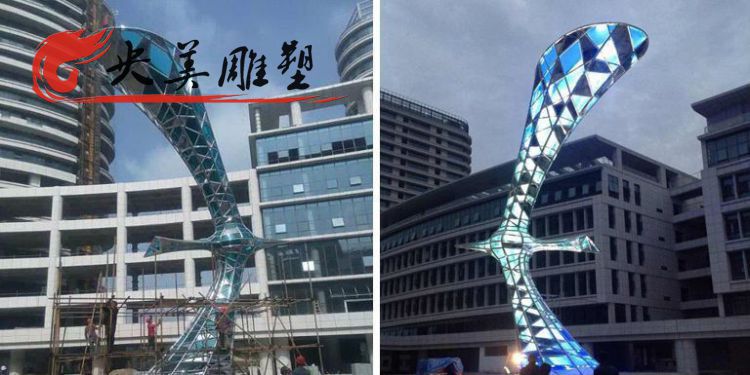 城市商场中心摆放大型发光不锈钢几何飞翔大雁雕塑图片 城市商场中心摆放大型发光不锈钢几何飞翔大雁雕塑图片